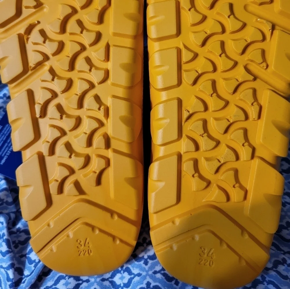 Birkenstock Kids Sandals - Yellow and Gray Khaki Size 34 NEW US 3-3.5